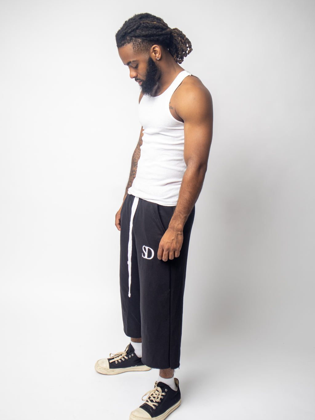 BLACK UNIFORM 3/4 SHORT